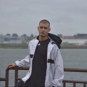 Meet your Posher, Juan